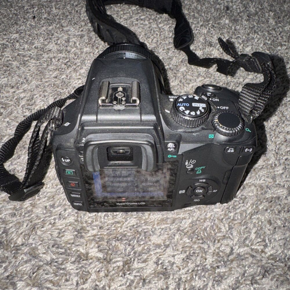 Olympus  E-500 DSLR Camera w/ 14-45mm - 401 And Charger - Picture 5 of 5